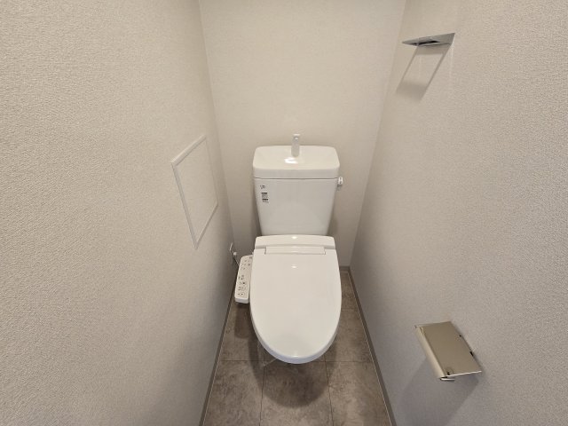 トイレ　プレサンスジェネ葵