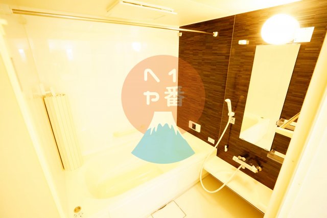 バス・シャワールーム　きれいなお風呂です　※参考写真です