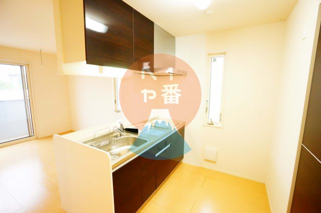 キッチン　キッチンです　※参考写真です