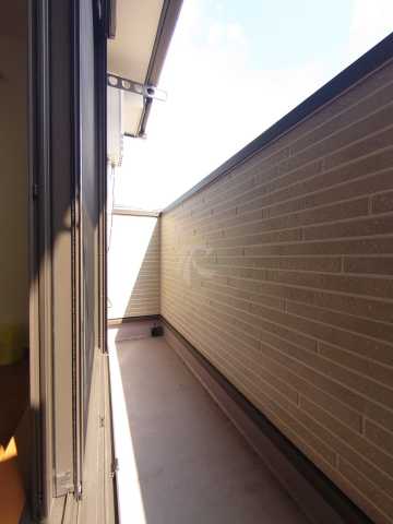 バルコニー　室内見学承ります。当店掲載物件以外もまとめてお問合頂けます。