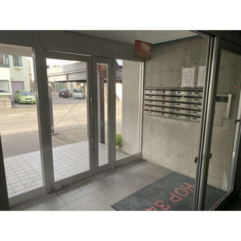 エントランス　エントランス