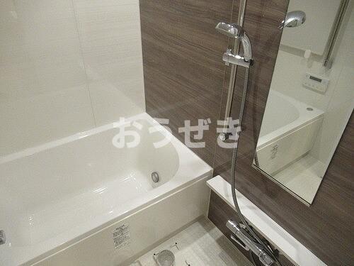 バス・シャワールーム　バス（浴室）