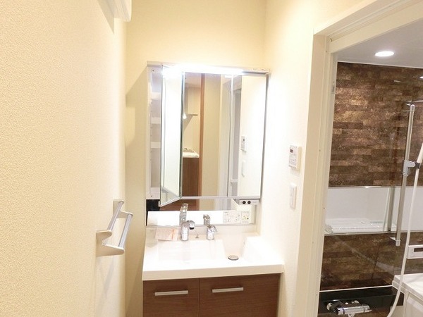 洗面設備　シャンプードレッサー！