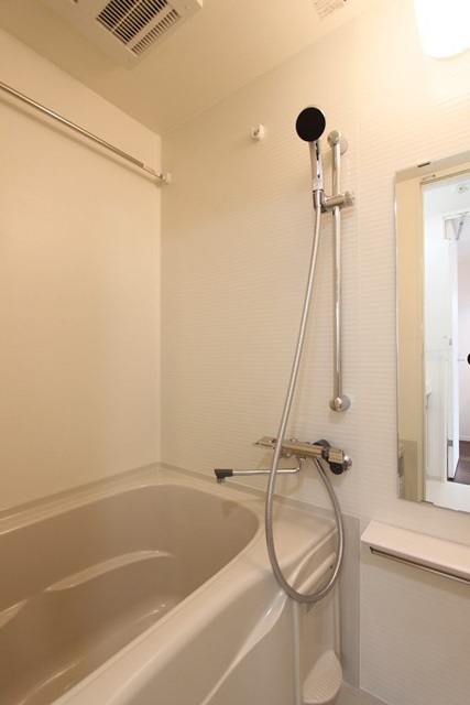 バス・シャワールーム　バスルーム