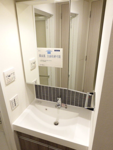 洗面設備　※別部屋の参考写真です。