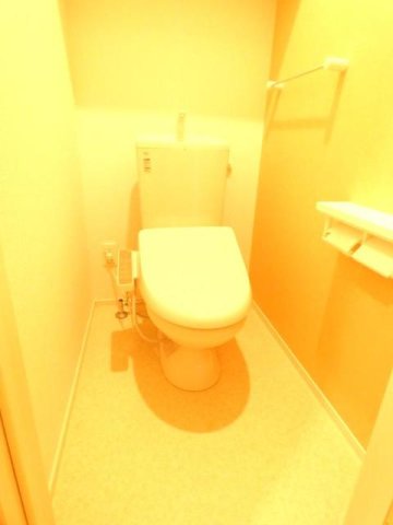 トイレ　トイレもきれいです