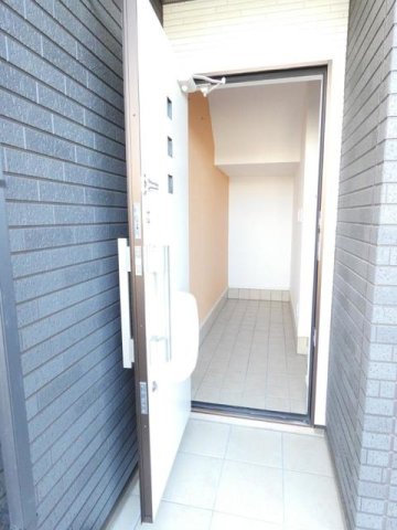 玄関　落ち着いた玄関です
