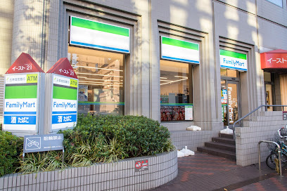コンビニ　ファミリーマート東京イースト２１店（コンビニ）まで527m