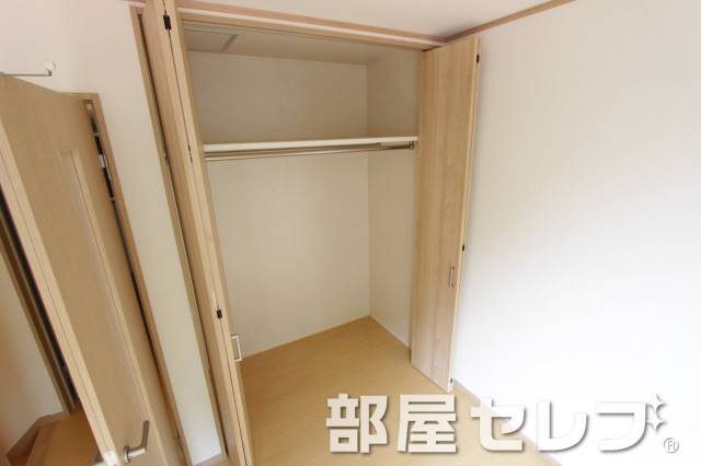 収納　クローゼット。