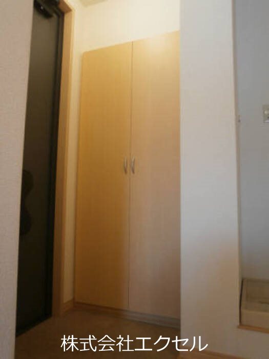 玄関　シューズボックス完備です。