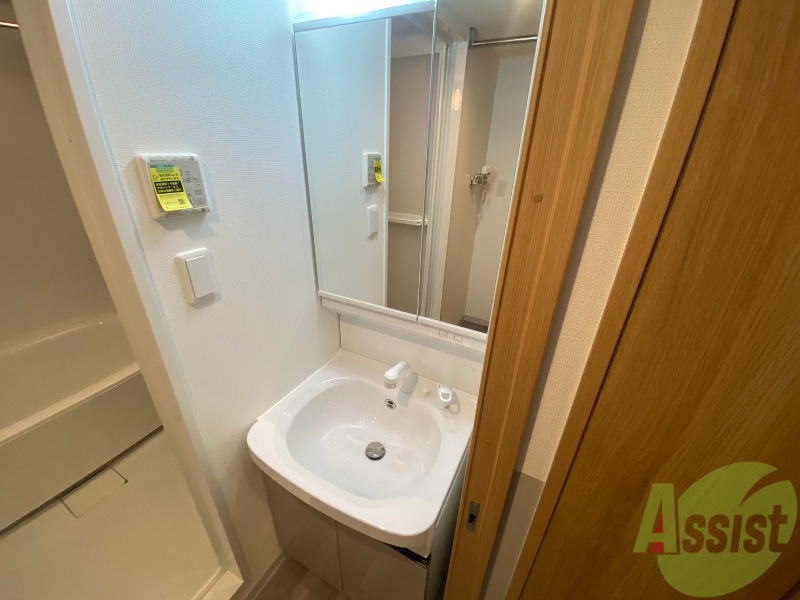 洗面設備　シャンプードレッサーで身支度もラクラクです！