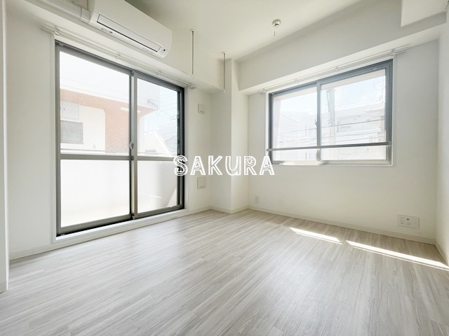 居室・リビング　使いやすい形の為、レイアウトを楽しめます♪