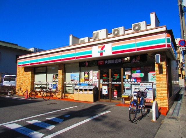 コンビニ　セブンイレブン大阪安立3丁目店（コンビニ）まで583m