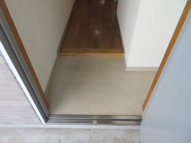 玄関　1階別室の参考写真です。現況を優先します。(103)