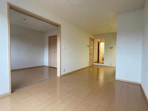 居室・リビング　リビング