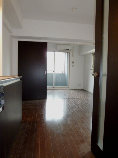 居室・リビング　ゆったり過ごせる居間です