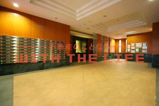 エントランス　清潔なエントランスです