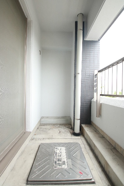 バルコニー　※別室の参考写真の為、現況優先です。