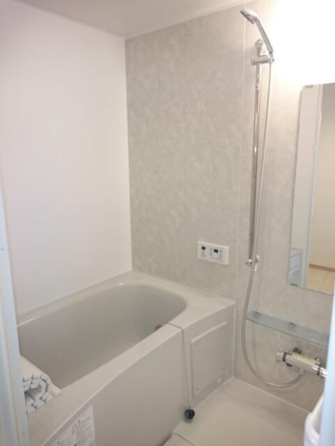 バス・シャワールーム　ゆったり過ごせるお風呂です