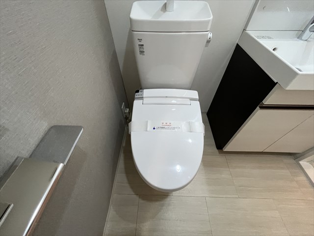 トイレ　別部屋参考写真