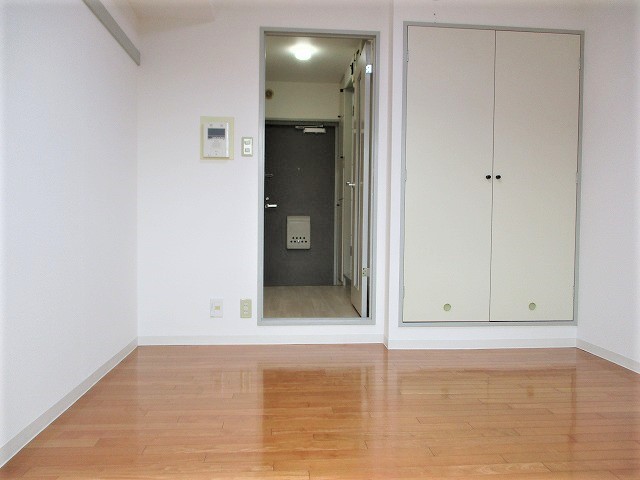 その他部屋・スペース　南西向きで明るい室内！