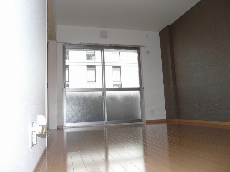 居室・リビング　リビング広々