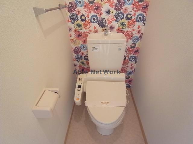 トイレ　※同物件別部屋写真