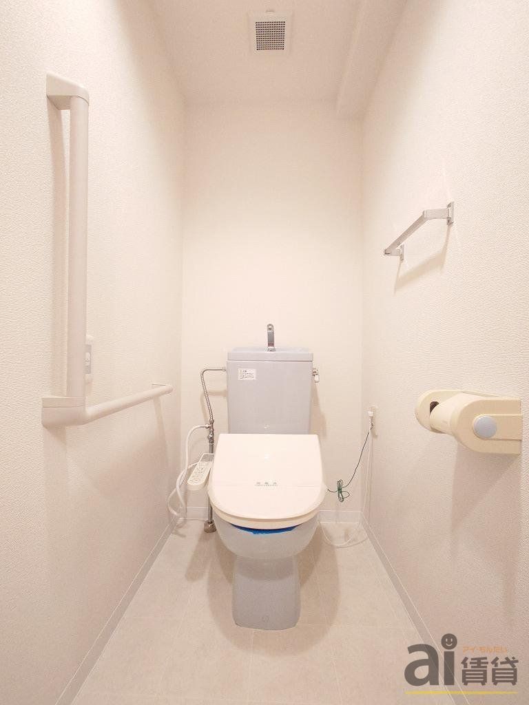 トイレ　～同仕様写真～