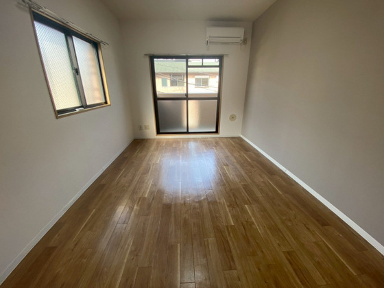 居室・リビング　※別部屋の写真です