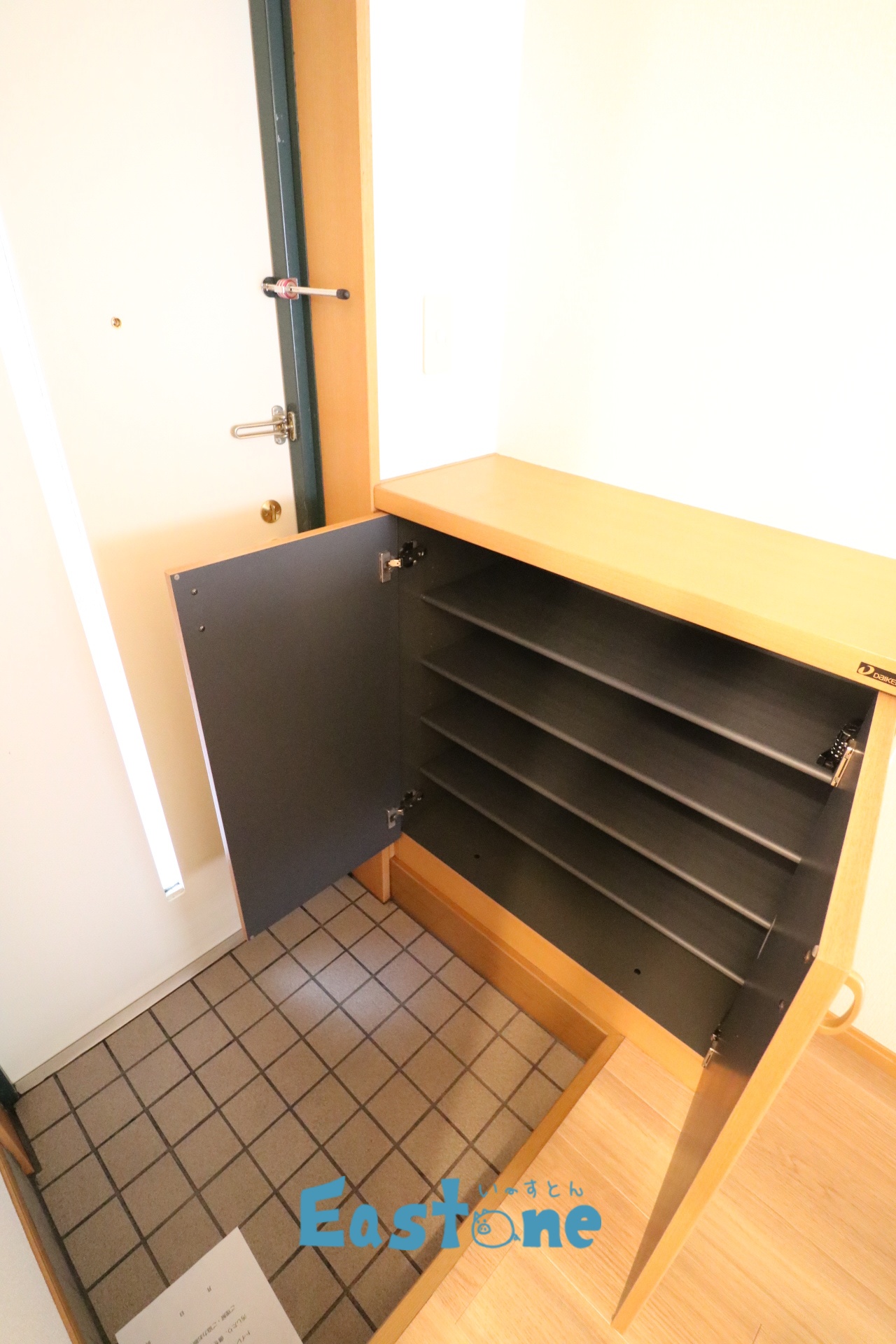 玄関　シューズボックス付きが嬉しい