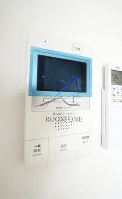 セキュリティ　モニター付きインターホンです。