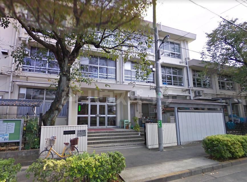 小学校　練馬区立仲町小学校（小学校）まで70m