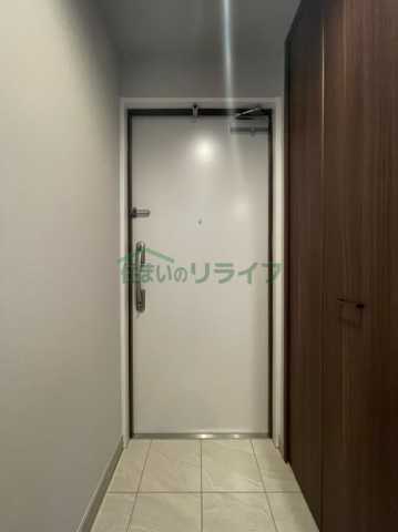 玄関　ロイジェント世田谷野沢