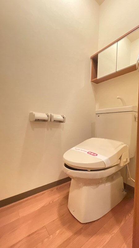 トイレ　当物件の参考写真です。(同建物の部屋)