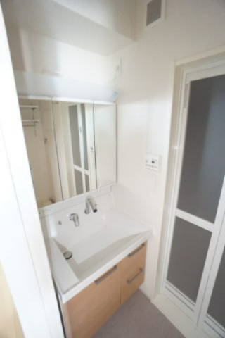 洗面設備　※同タイプの写真です。