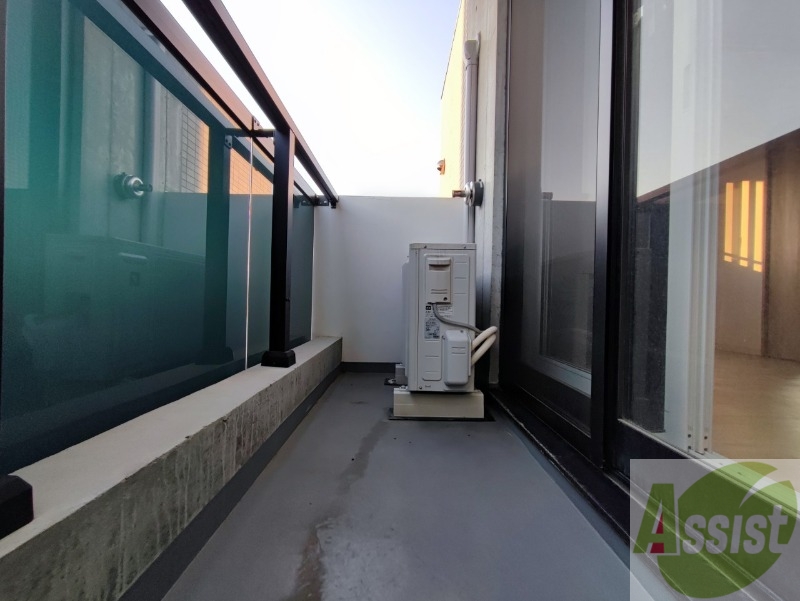 バルコニー　バルコニーです。洗濯物を干したり一息ついたりできますね！