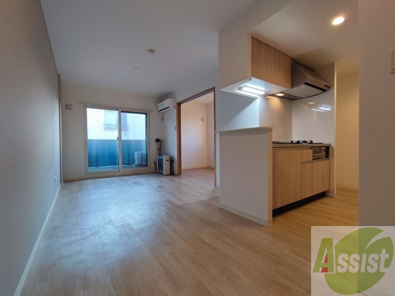 居室・リビング　広くてキレイなお部屋が広がっていて、充実した生活が送れそう。