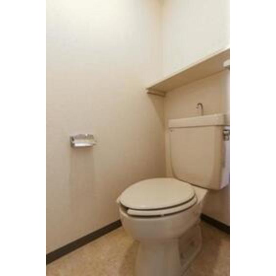 トイレ　写真は同タイプ住戸です。