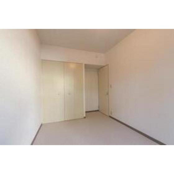 収納　写真は同タイプ住戸です。