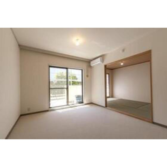 居室・リビング　写真は同タイプ住戸です。