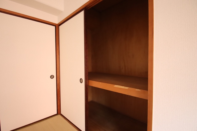収納　※別号室のお写真のため現況優先