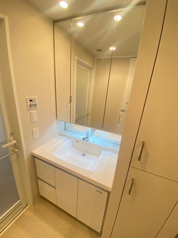 洗面設備　洗面所です