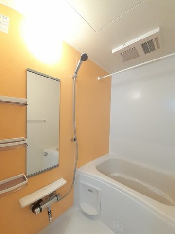 バス・シャワールーム　日々の疲れを癒すお風呂付です