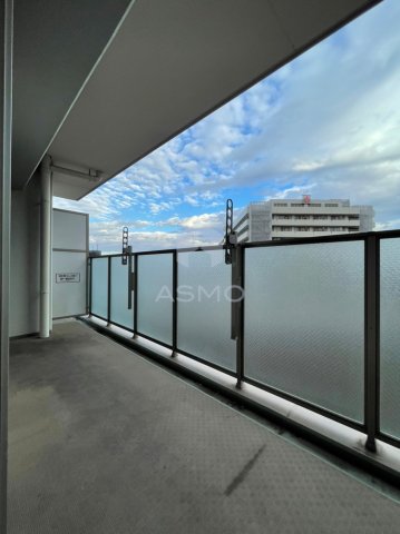 バルコニー　同マンション別部屋　参考写真