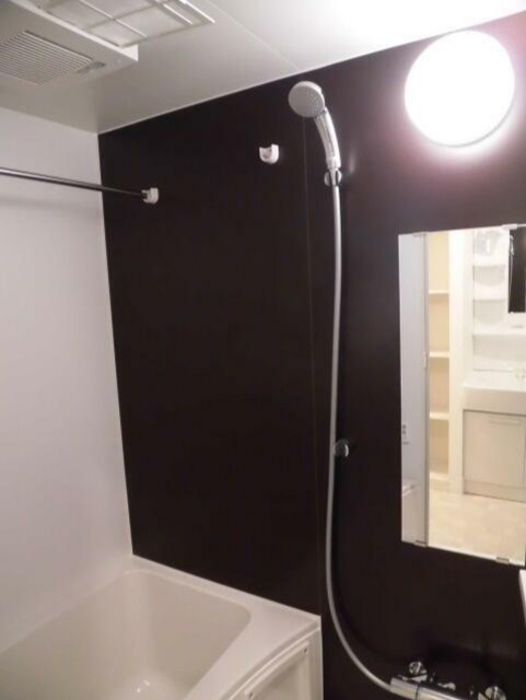 バス・シャワールーム　バスルーム