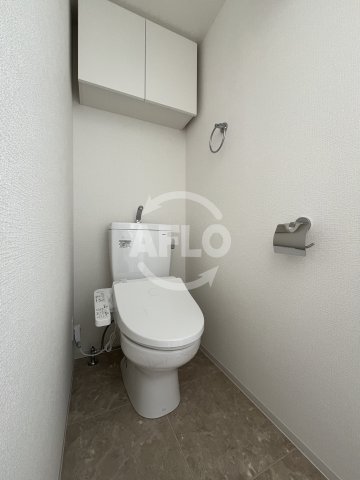 トイレ　セレニテ十三ミラク　トイレ