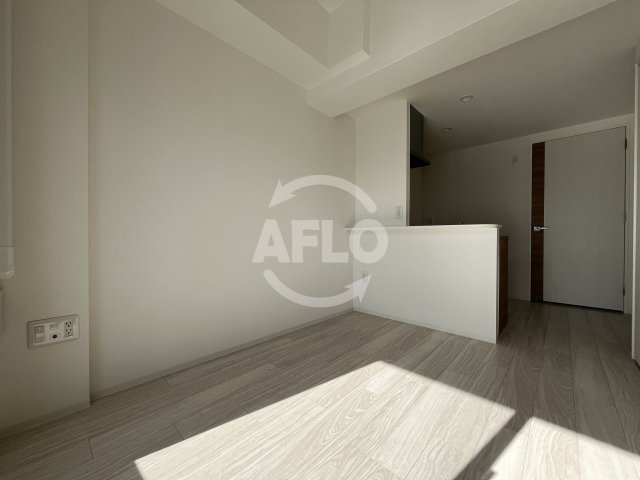 居室・リビング　セレニテ十三ミラク　リビング