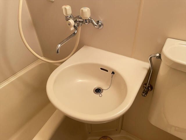 洗面設備　※同タイプ参考写真
