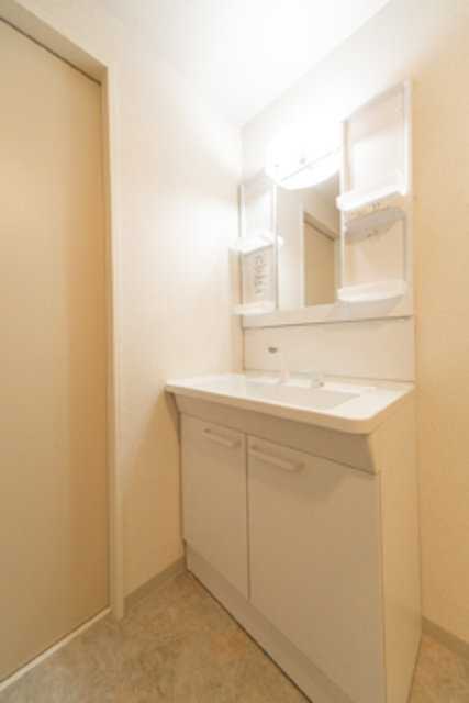 洗面設備　※写真は同タイプ住戸です。