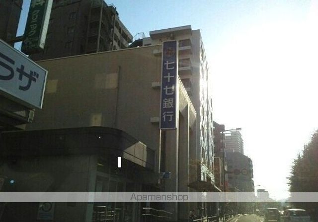 銀行　７７銀行大学病院前支店（銀行）まで1000m
